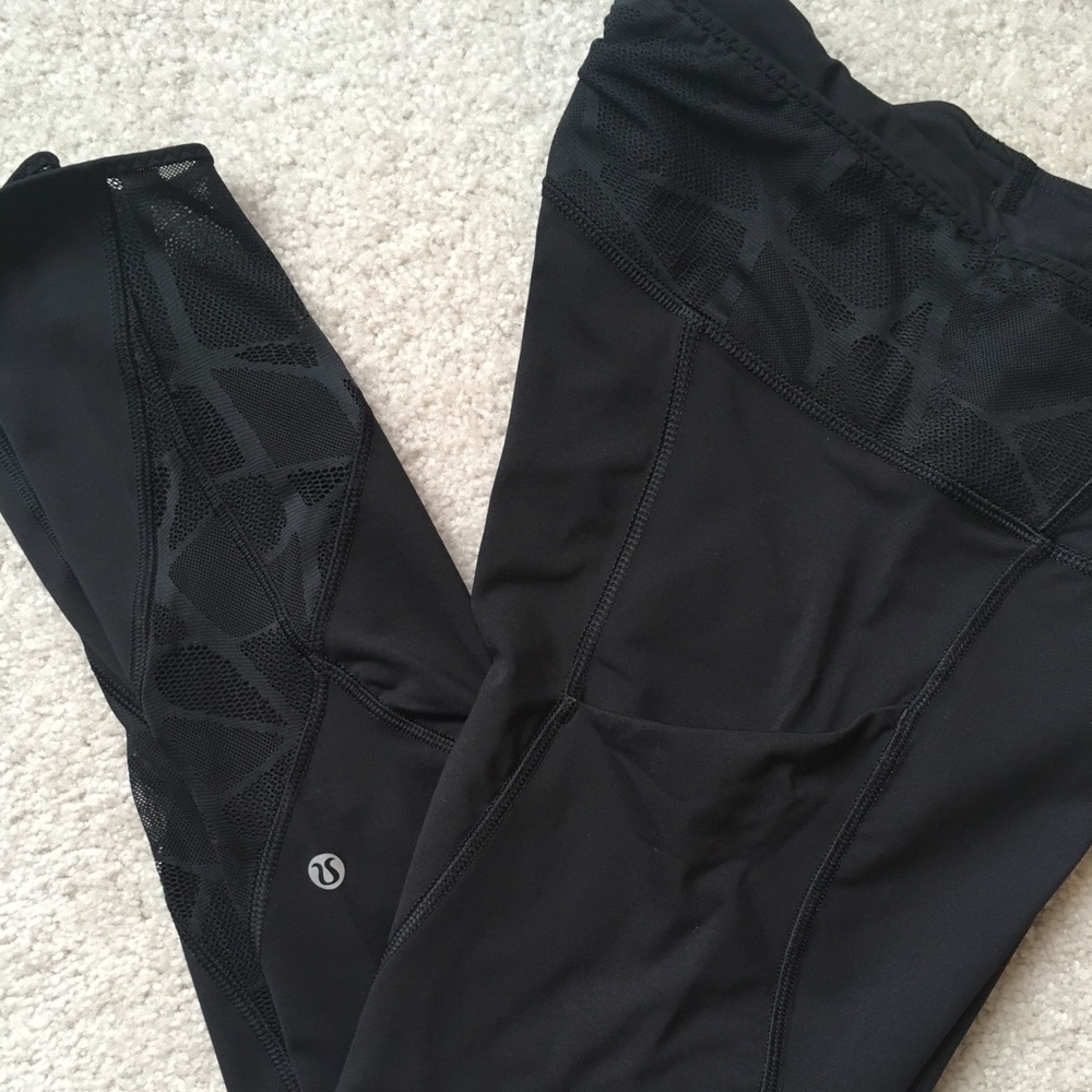Lululemon Lace Mesh Legging